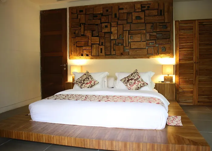 Villa Alarte Estate By Finder